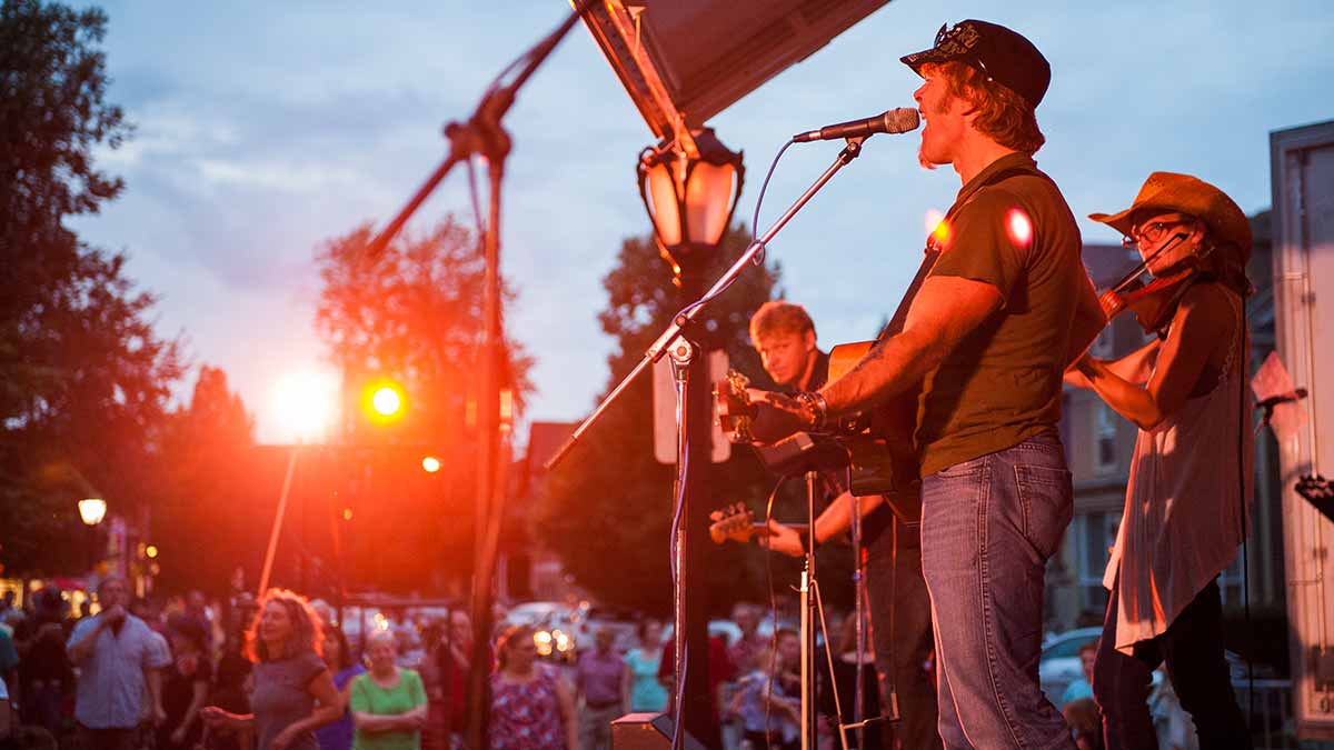Elmwood-Bidwell-concert