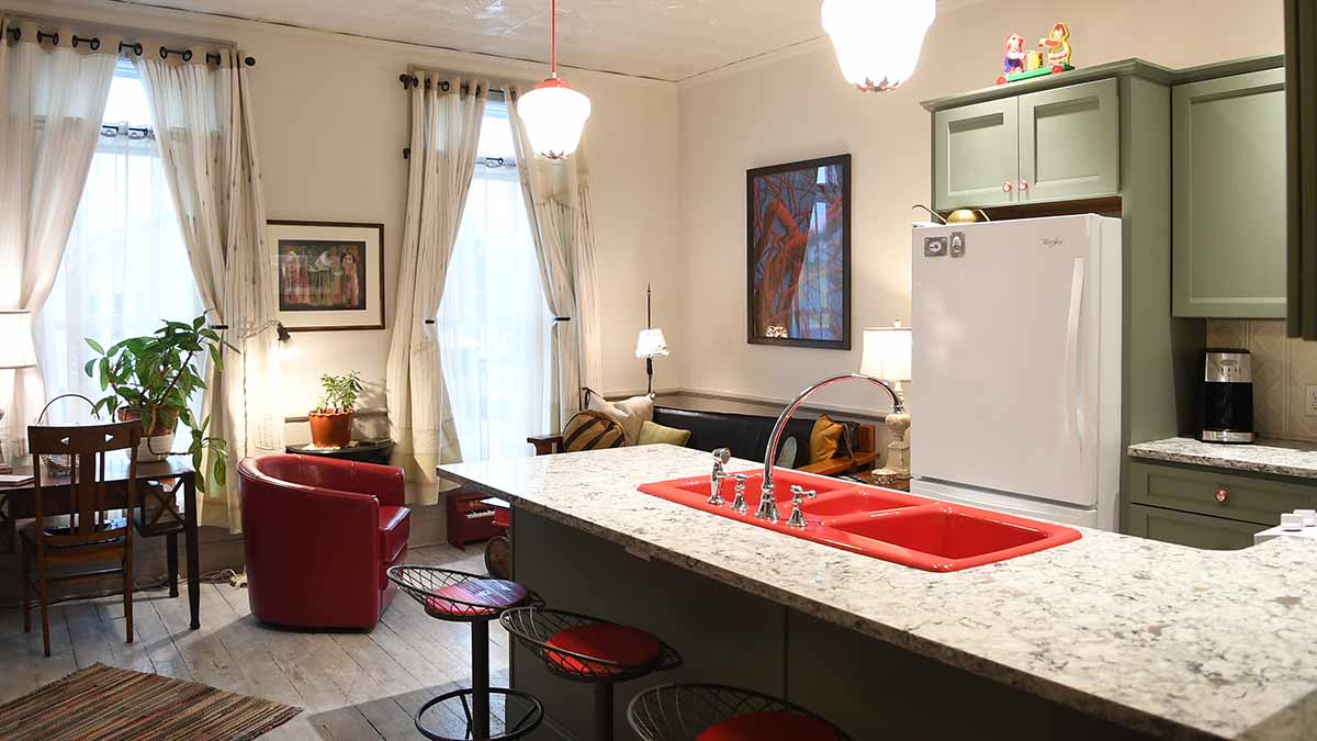 Room at the Persons Apartment AirBNB