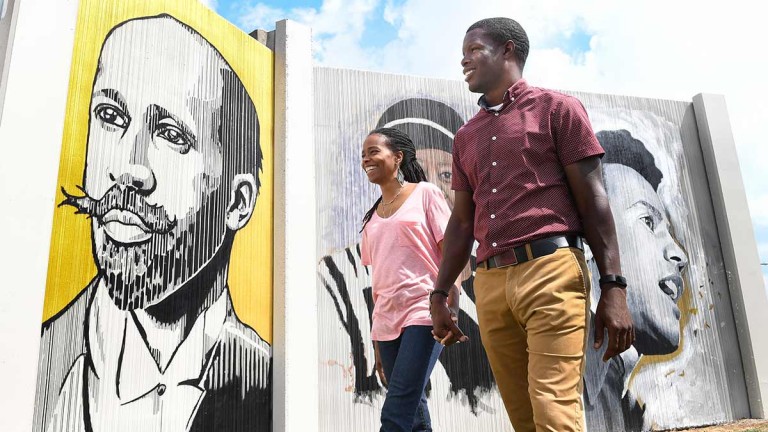 freedom-wall-mural-768x432