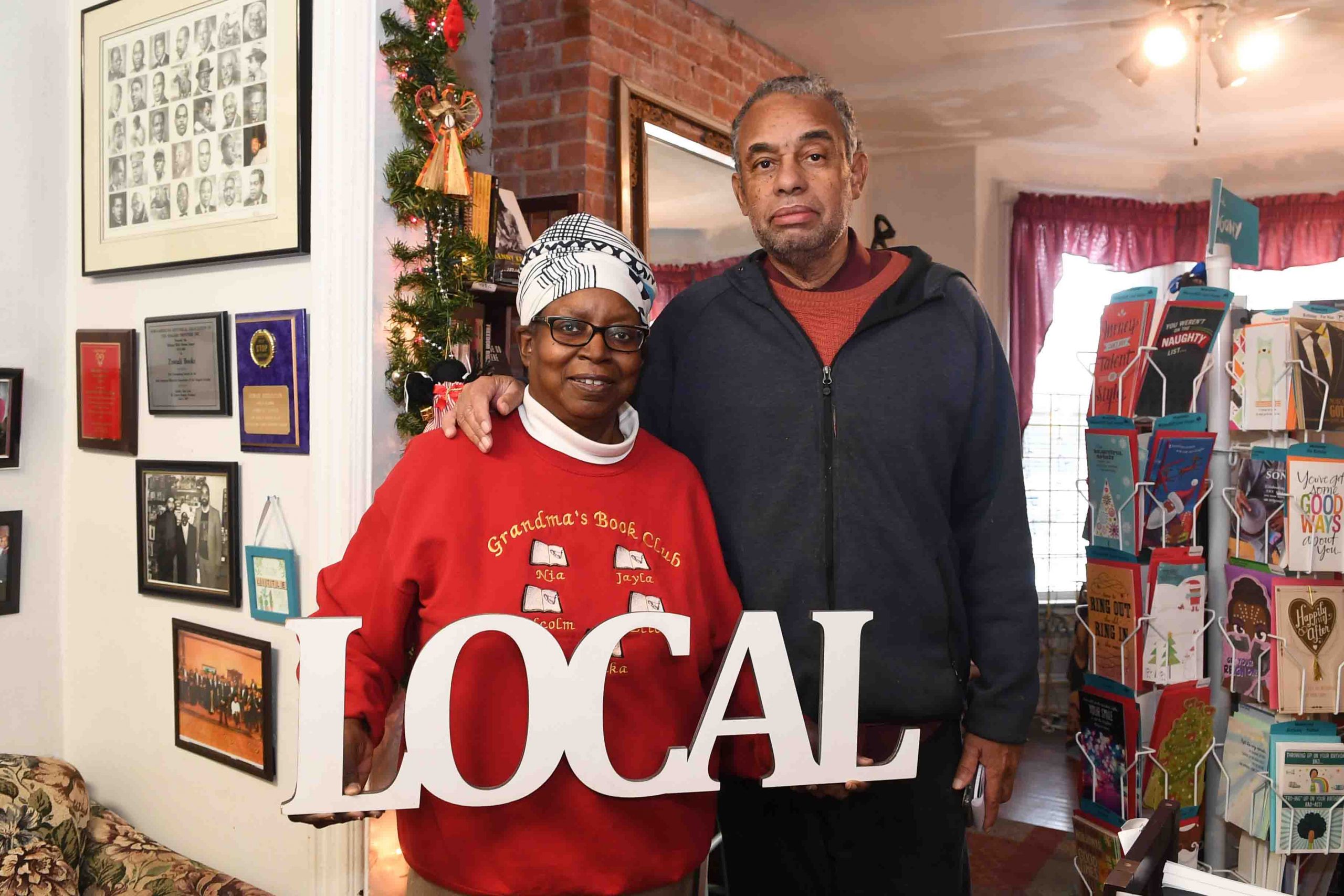 VBN_Shop Local_East Side_Zawadi_12.16.20_Nancy J. Parisi_8220-reduced