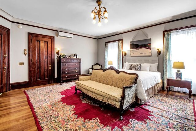 InnBuffalo Image 1 - Hewitt Photo