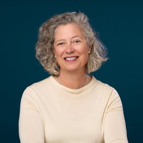 Michelle Kearns headshot