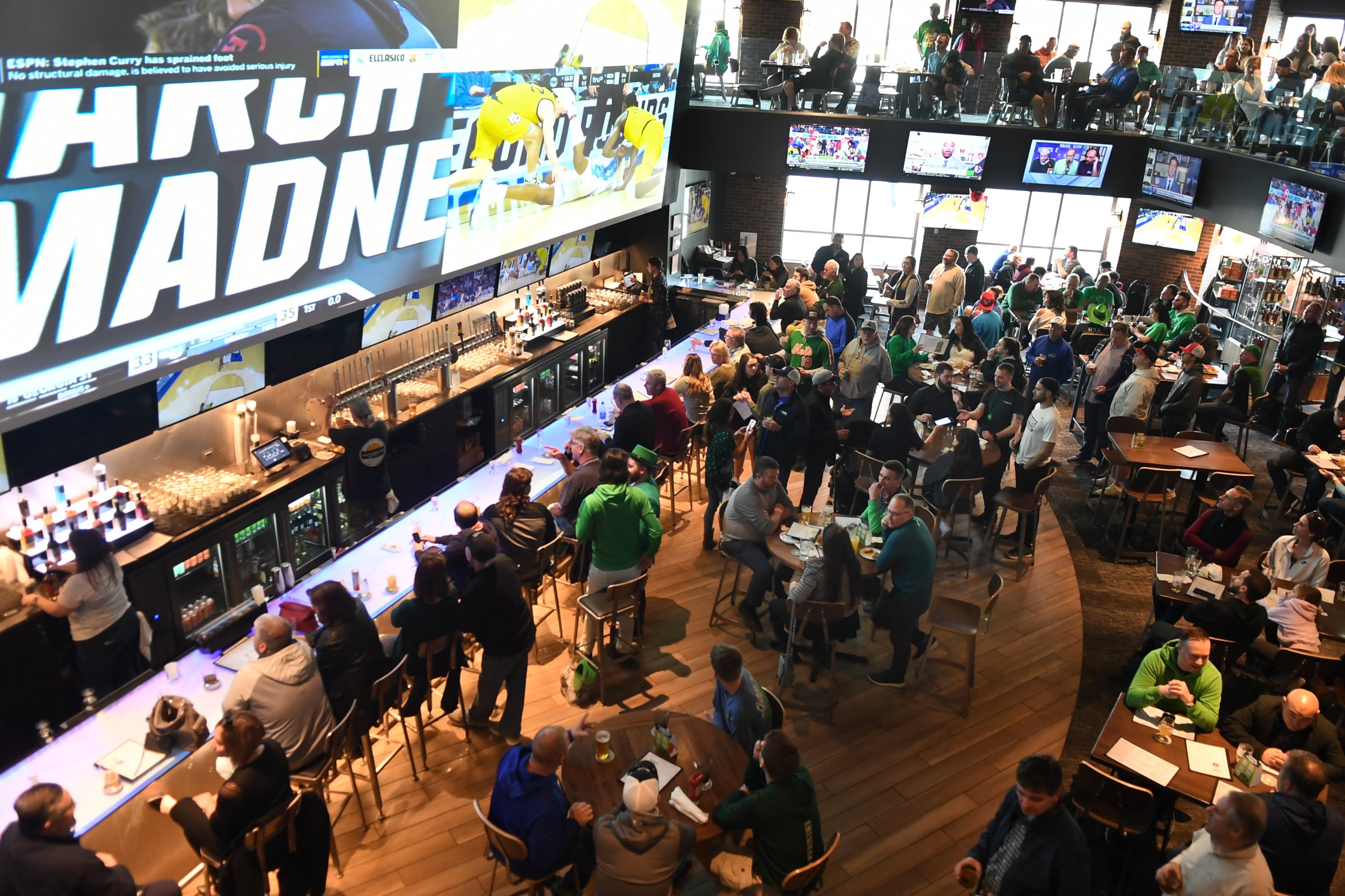 NCAA_March Madness_716 Street Scenes_3.17.22_NancyJParisi_1556