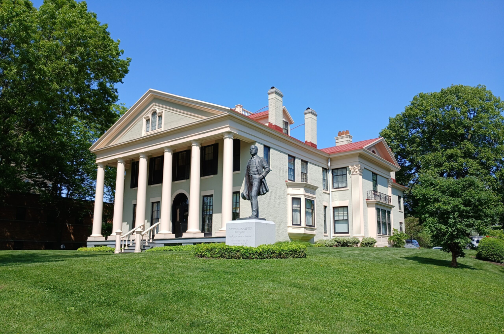 Hidden Gems of the Delaware District 1PM Walking Tour