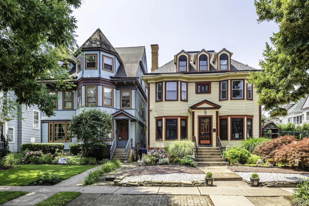 Elmwood Village Victorians Neighborhood 5:30PM Walking Tour